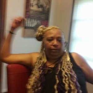 Meet your Posher, Denise